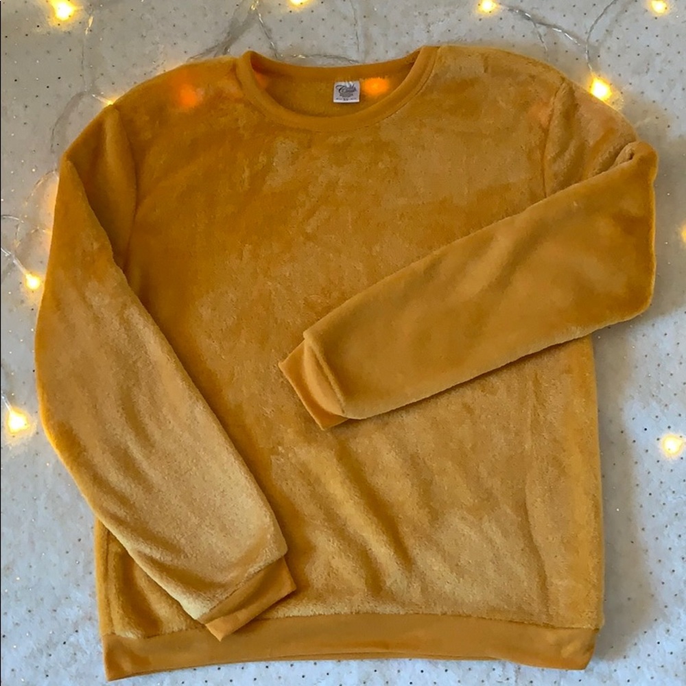 Mustard yellow sweatshirt